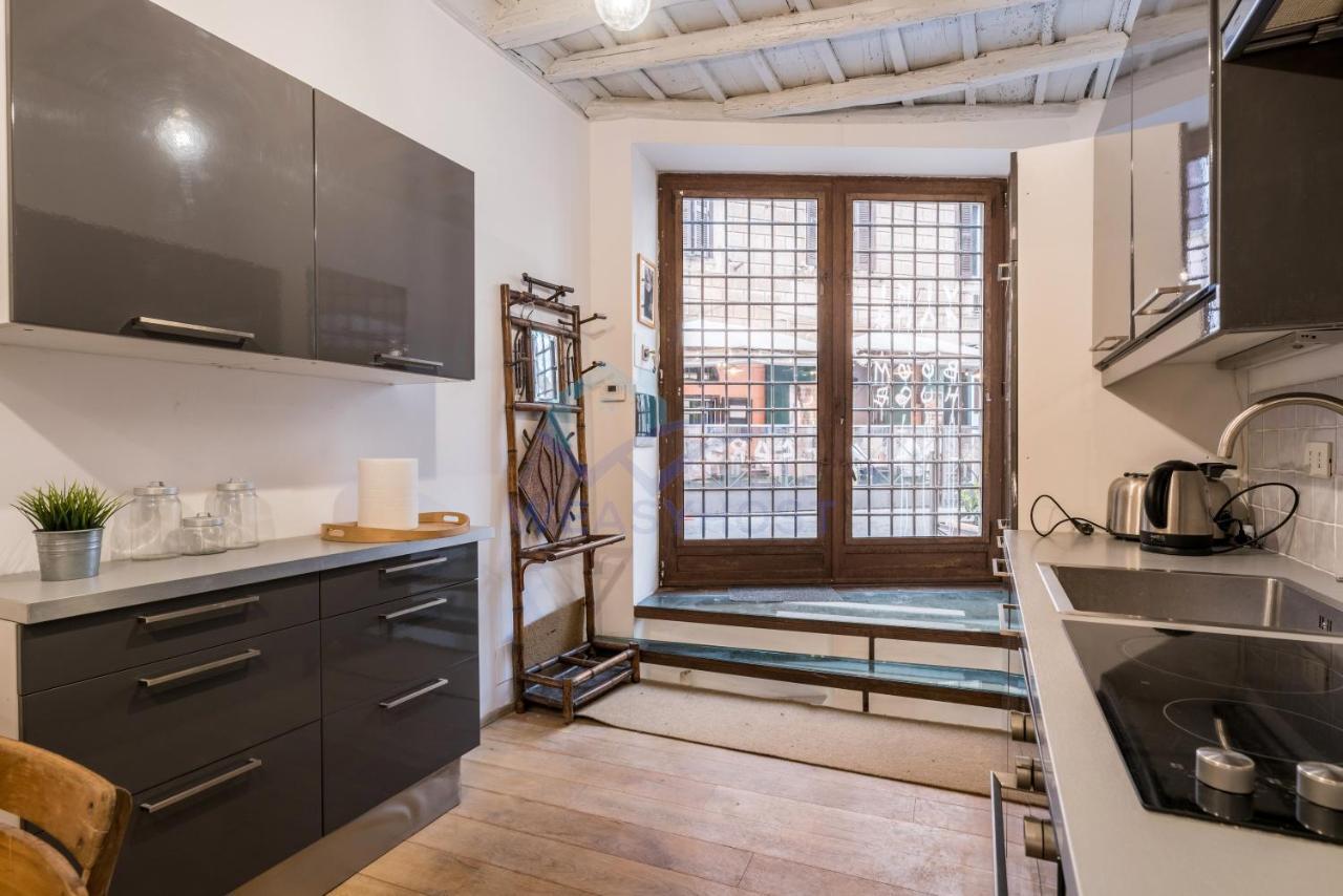 Cozy Entire Apt Close To Piazza Trilussa Roma Exterior foto